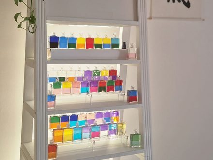 Le bottiglie Equilibrium del sistema Aura-Soma®, nel centro